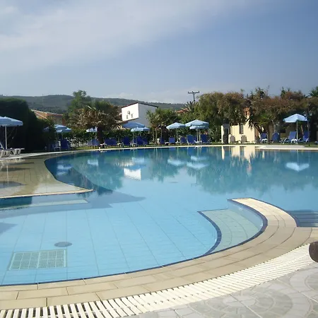 Hotel Ninos On The Roda (Corfu)