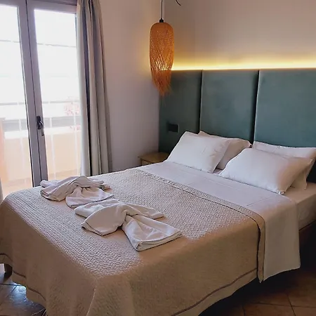 Ninos On The Hotel 2*