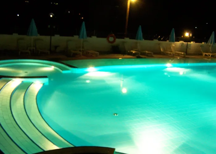 Ninos On The 2* Roda (Corfu)