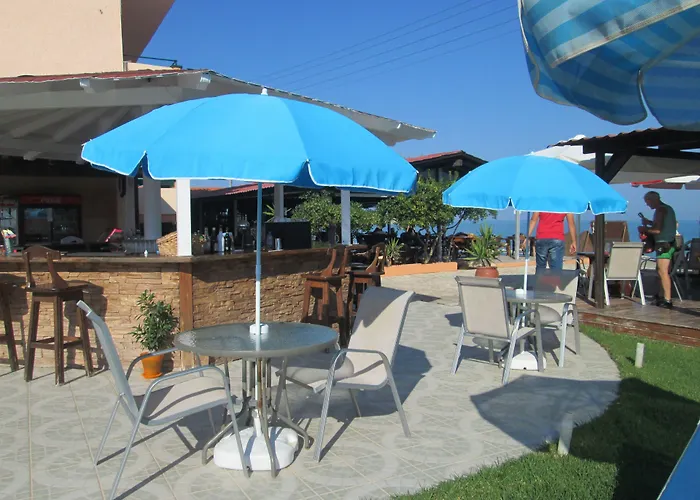 Hotel Ninos On The Roda (Corfu)