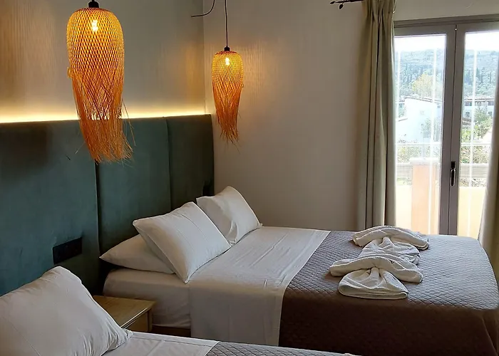 Hotell Ninos On The Roda (Corfu)